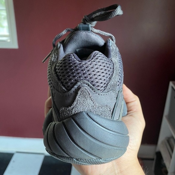 📦SOLD📦 ADIDAS YEEZY BOOST 500 “UTILITY BLACK” - Picture 4 of 10